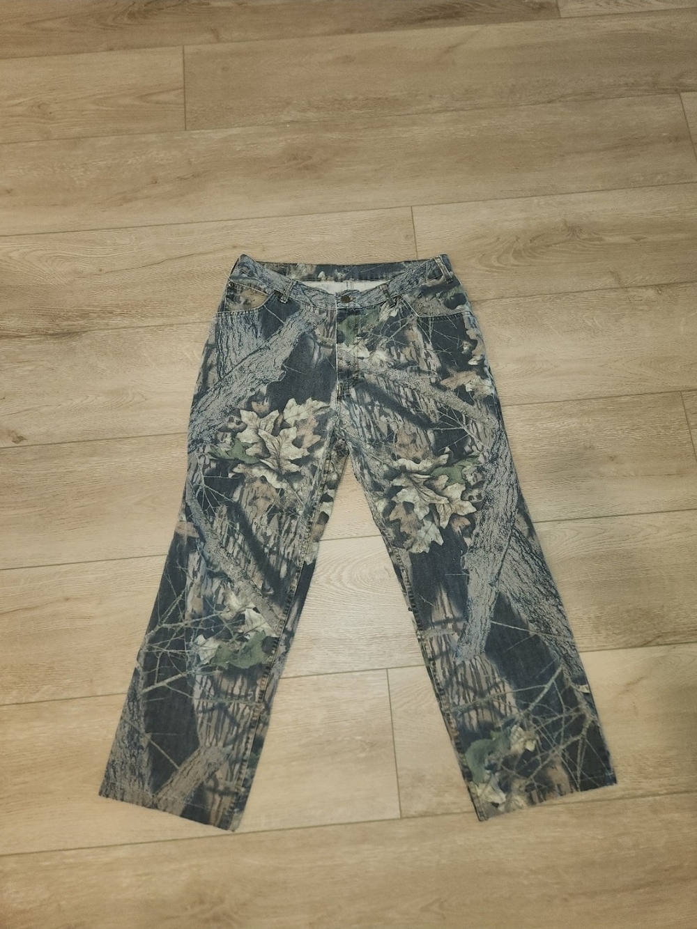Vintage Y2K Cabelas Camo Canvas Workwear Made in USA Mens Size 36 Good Condition